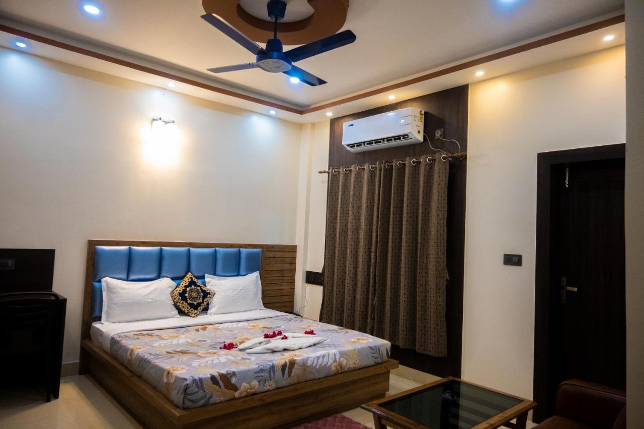 Unique Shantiniketan Hotel Sri Niketan Luaran gambar