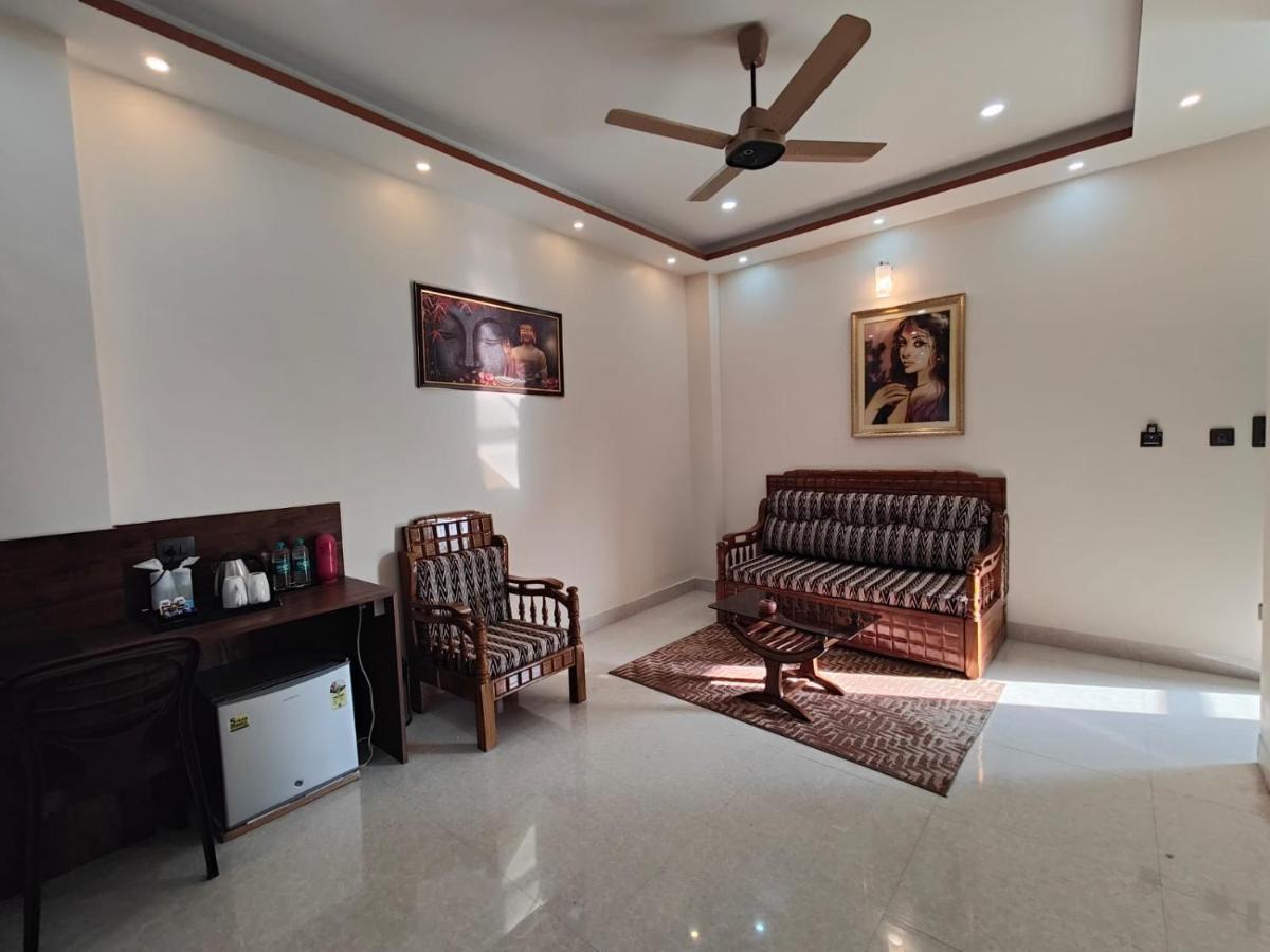 Unique Shantiniketan Hotel Sri Niketan Luaran gambar