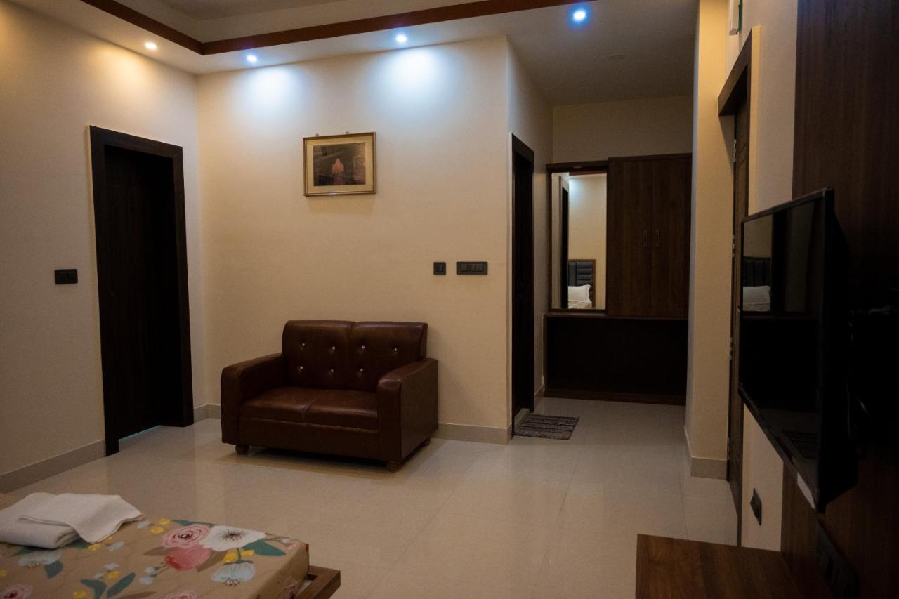 Unique Shantiniketan Hotel Sri Niketan Luaran gambar